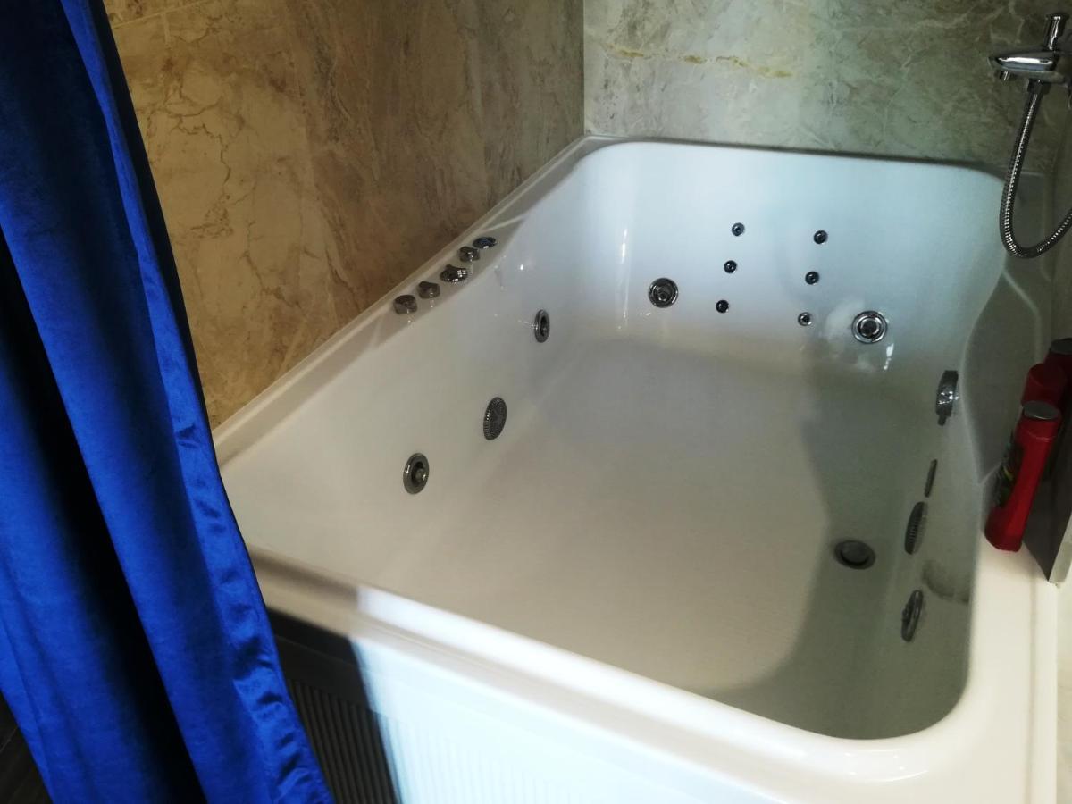 Jacuzzi New Loft Apartcomplex Kaskad, Минск - Центр Города 明斯克 外观 照片