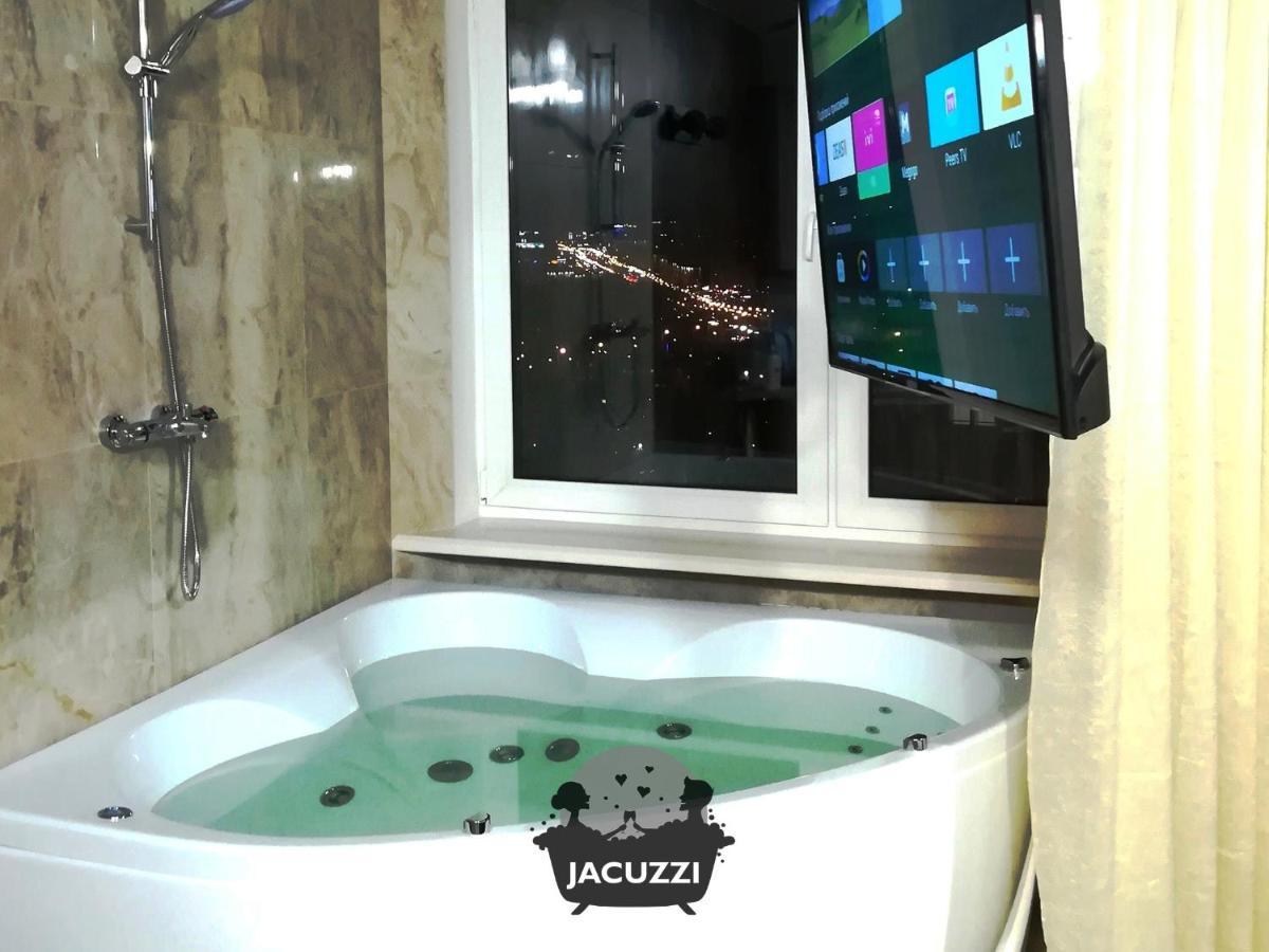 Jacuzzi New Loft Apartcomplex Kaskad, Минск - Центр Города 明斯克 外观 照片